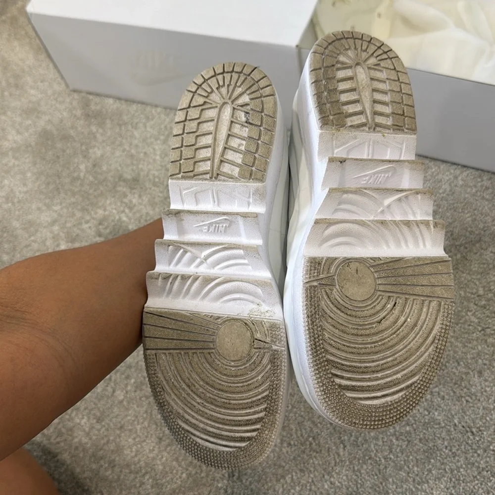 Jordan 1 Jester XX Size 8.5 - Picture 6 of 8